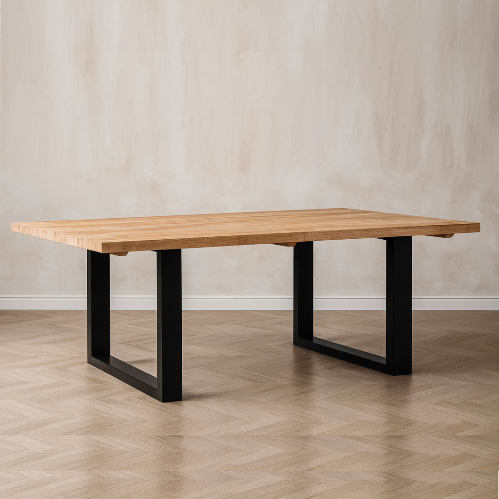 Rider : Dining Table