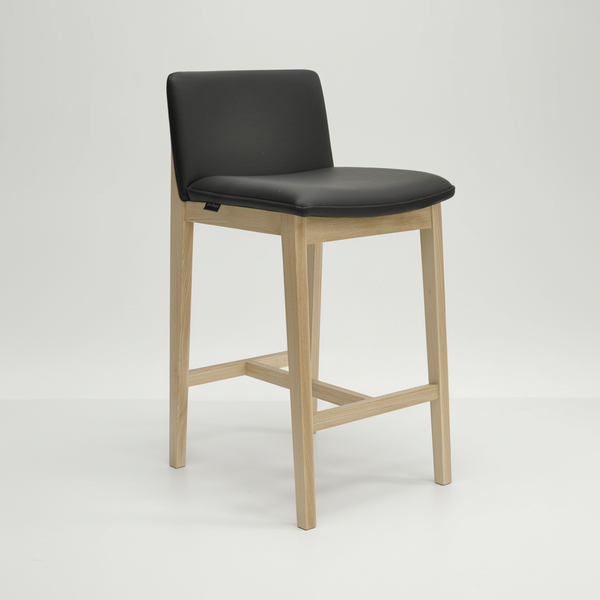 Bailey : Bar Stool Ash Frame with Black Leather