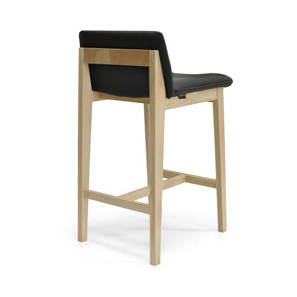 Bailey : Bar Stool Ash Frame with Black Leather