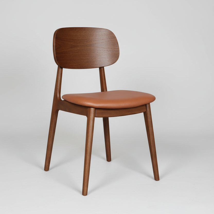 Bowi : Dining Chair Light Walnut Frame Cognac Seat