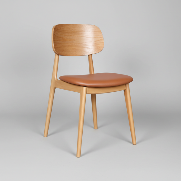 Bowi : Dining Chair Natural Frame Cognac Seat