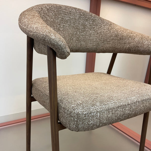 Como: Dining Chair Walnut Frame Toffee Fabric