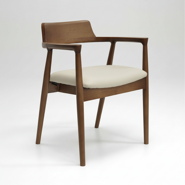 Luma : Dining Chair Walnut Ash Frame with Taupe Pu Seat