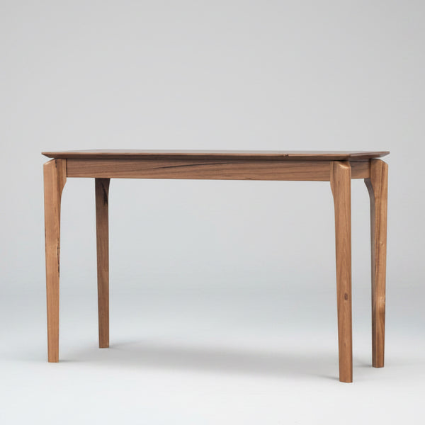 Lusso : Console Table Tasmanian Oak