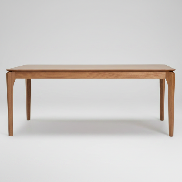 Lusso : Dining Table Tasmanian Oak