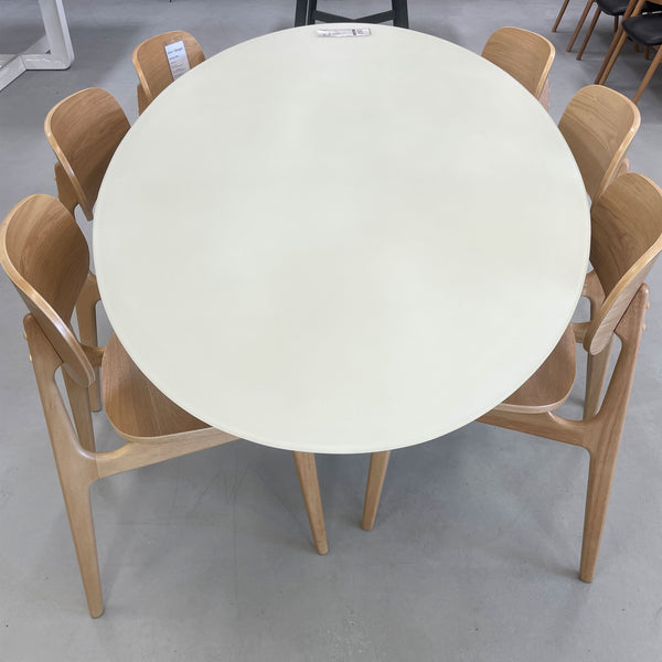 Pearl : Dining Table