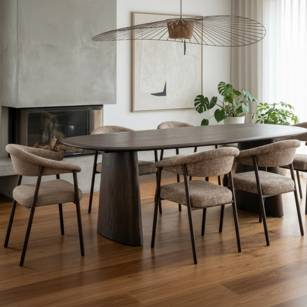 Solaro: Oval Dining Table Dark Walnut & Como Chairs