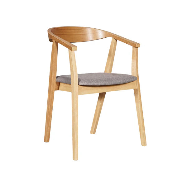 York: Round Ext Table with Sweden Chairs