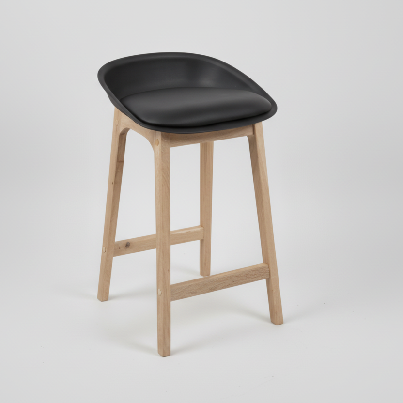 Loire : Bar Stool Oak with Black Seat
